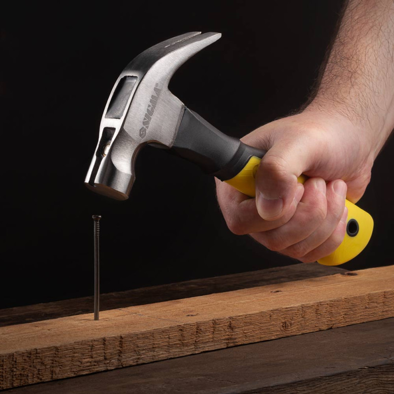 SIGMA Молоток-цветоход 225г фибергласовая ручка (магнит) (4315021)