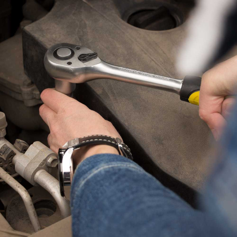 SIGMA Ключ-трещотка 1/2" с набором насадок и удлинителем 12шт CrV mid (6003701)