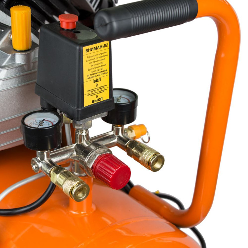 Grad Компрессор V 2.2кВт 386л/мин 8бар 50л (2 крана) (7043935)