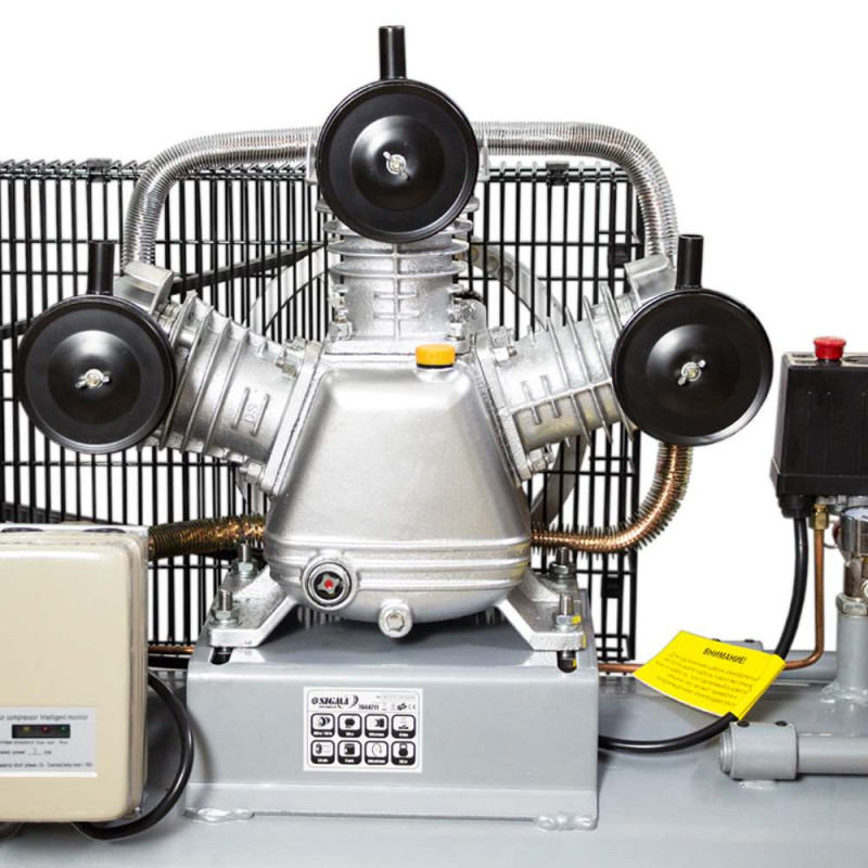 SIGMA Компрессор ременный трехцилиндровый 380В 3кВт 610л/мин 10бар 135л (7044711)