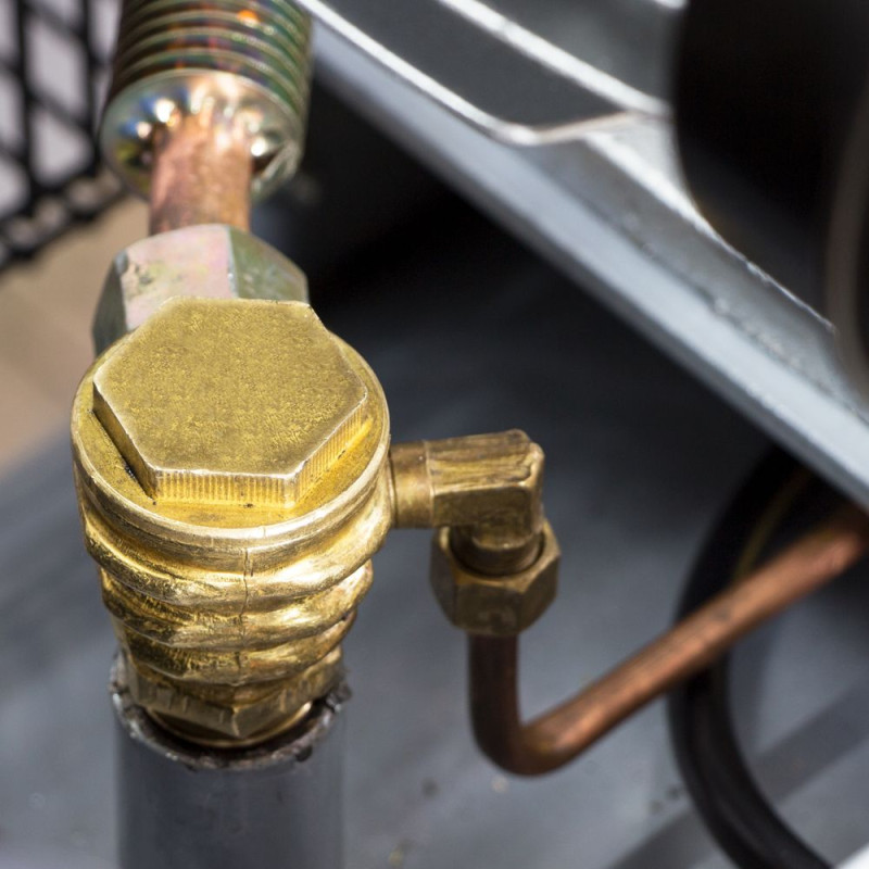 SIGMA Компрессор ременный трехцилиндровый 380В 3кВт 610л/мин 10бар 135л (7044711)