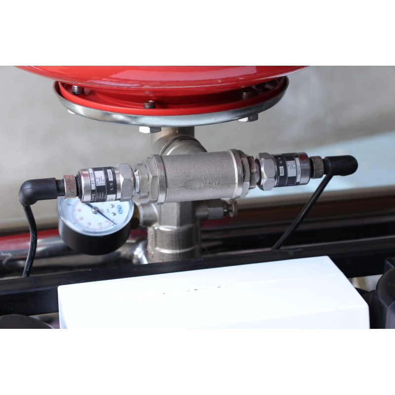 Leo Станция повышения давления 2×1.5кВт Hmax 57.5м Qmax 160л/мин 19л + каскадное управление 3.0 (22ACm150-2AVF-2.2M-19)