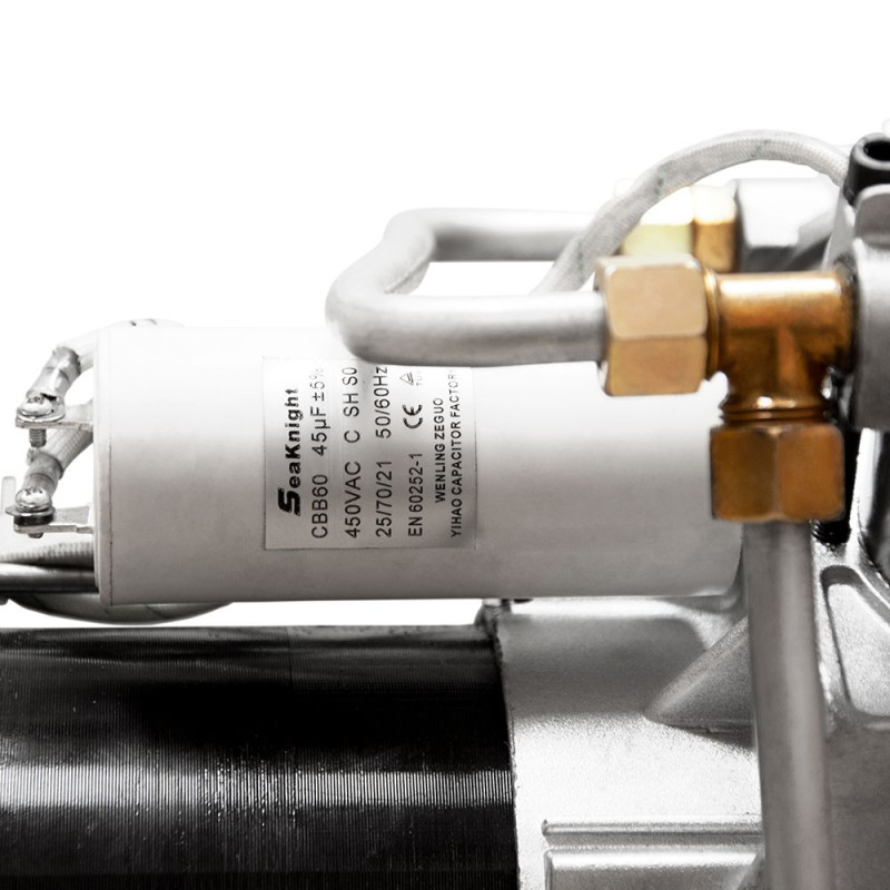 SIGMA Компрессор двухцилиндровый безмасляный 2.2кВт 365л/мин 8бар 50л (2 крана) (7042311)