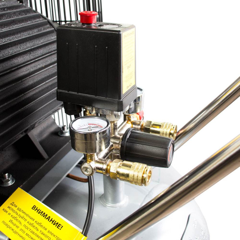 SIGMA Компрессор ременный двухцилиндровый 380 4кВт 678л/мин 10бар 100л (7044521)