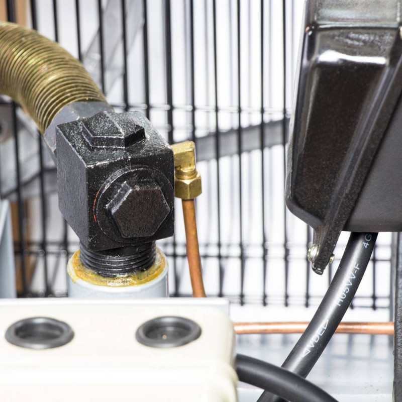 SIGMA Компрессор ременный двухцилиндровый 380 4кВт 678л/мин 10бар 100л (7044521)