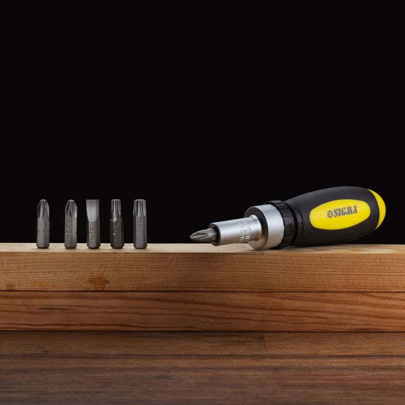 SIGMA Викрутка з реверсом + насадки торцеві та біти 36шт CrV (кейс) (4002511)