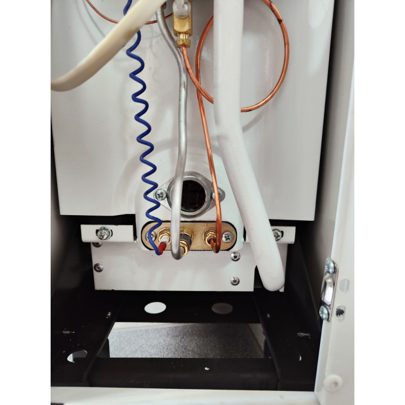 ATEM Двухконтурный газовый дымоходный котёл Житомир-3 7кВт (д30-70 м2) двоконтурний (КС-ГВ-007СН)