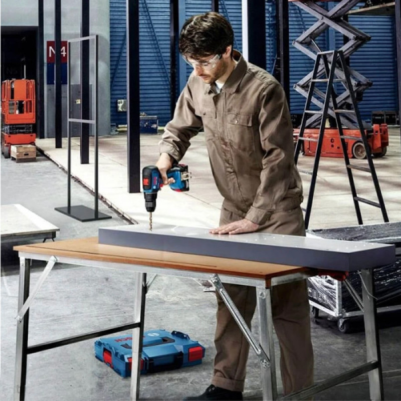 BOSCH Набір із двох акумуляторних інструментів 18В дриль-шурупокрут GSR 18V-50 пилосмок GAS 18V-1 швидкий зарядний пристрій GAL 1880 CV акб 2х5А·год кейс L-BOXX (0615990M44)