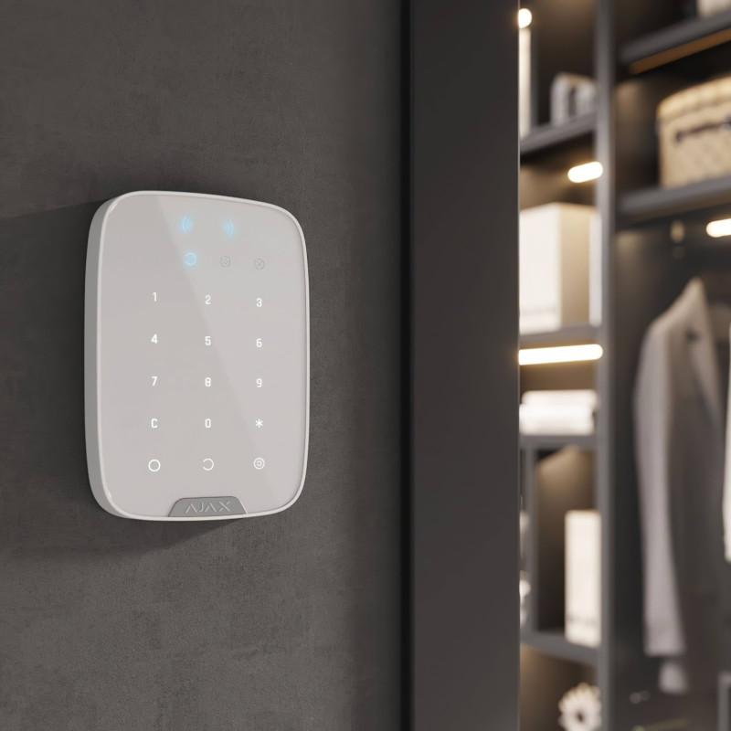 Ajax Бездротова сенсорна клавіатура Keypad Plus біла (000023070)