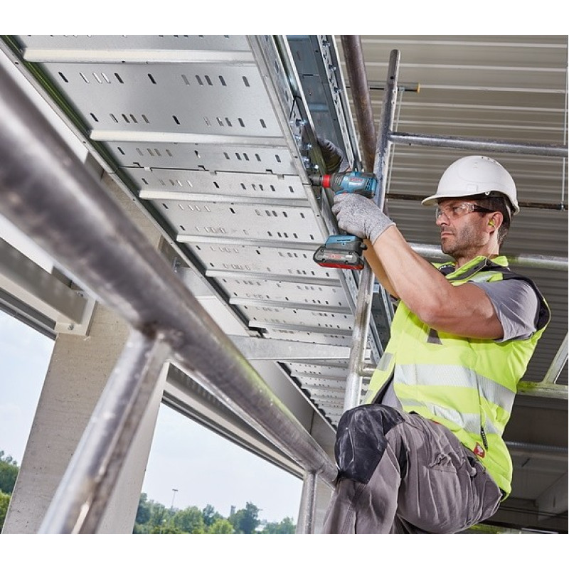 BOSCH Гайковерт GDX 18V-200 C аккумуляторный (06019G4201)