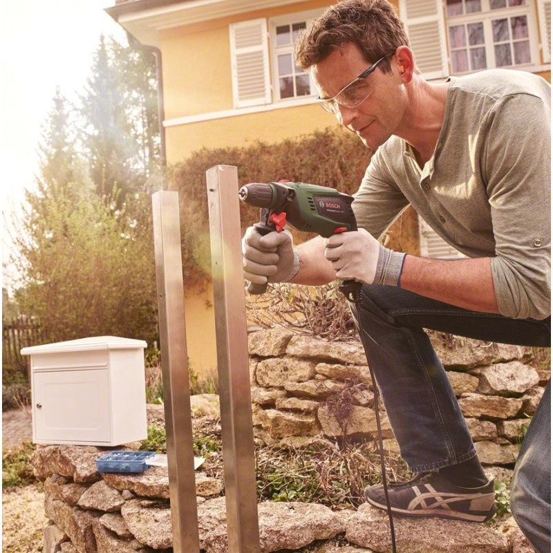 BOSCH ударная UniversalImpact 700 (0603131020)