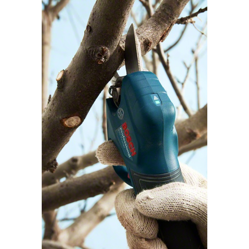 BOSCH Секатор Pro Pruner акумуляторний, 12В, 3.0 Ач, до 25мм, 1кг, сет. 2 ак. (06019K1021)