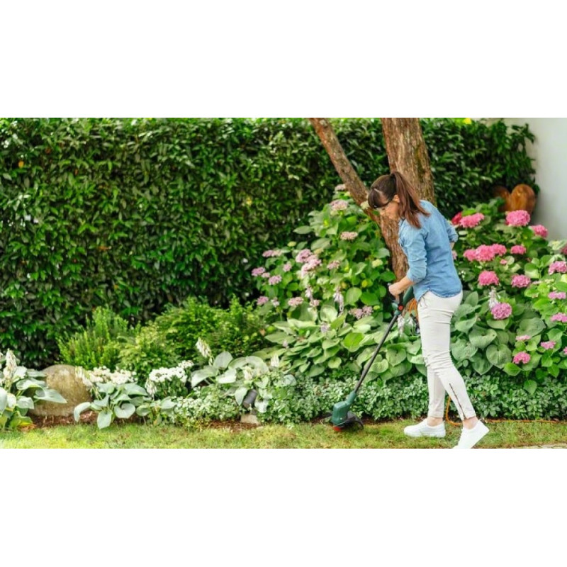 BOSCH Тример садовий акумуляторний UniversalGrassCut 18V-26 26см 2.3кг (без АКБ та ЗП) (06008C1D04)