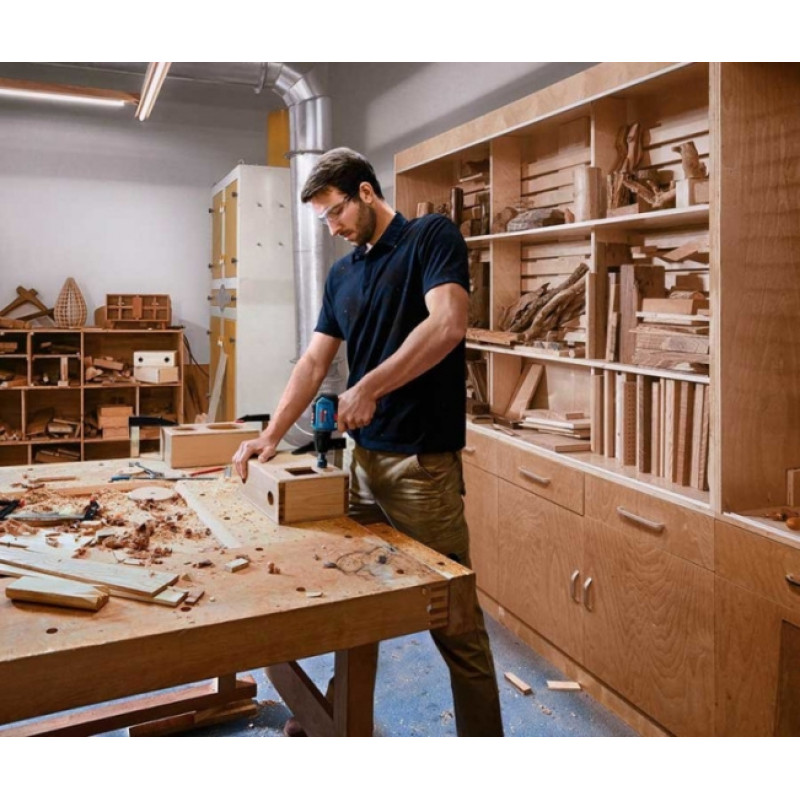 BOSCH Шурупокрут-дриль ударний акумуляторний GSB 12V-30 12В 2х2А·год 18·30Нм 0-420·1600об·хв кейс 0.82кг (06019G9100)