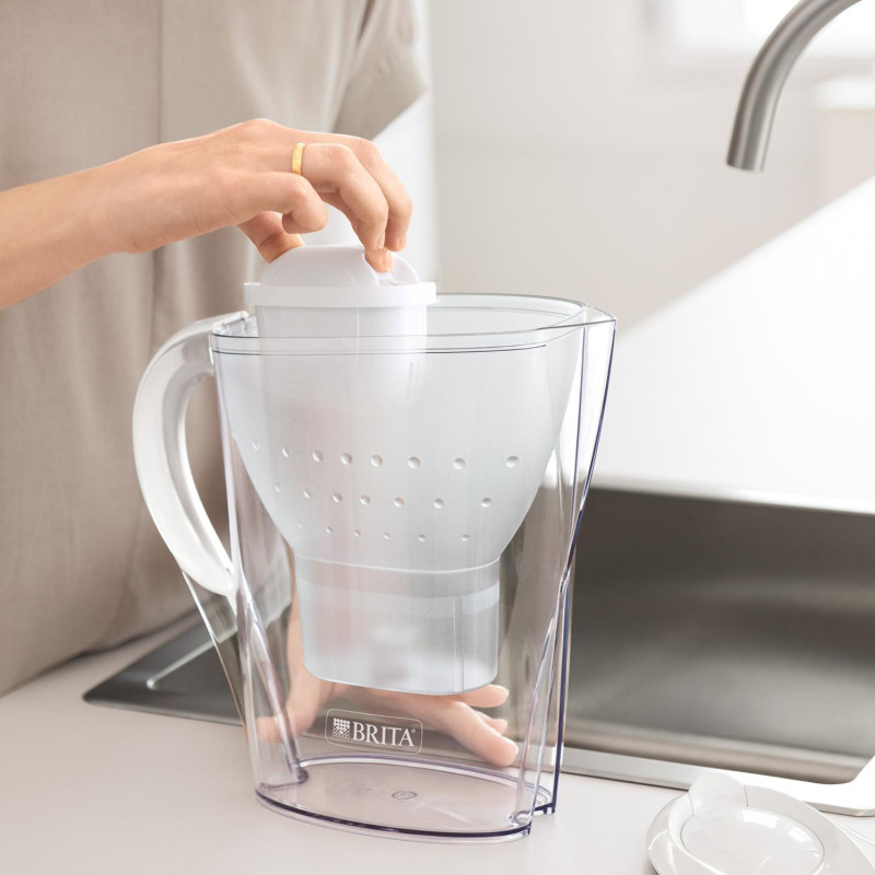 Brita Фільтр-глечик Marella Memo MXPro 2.4л (1.4л очищеної води) + 3 картриджа білий (1052791)
