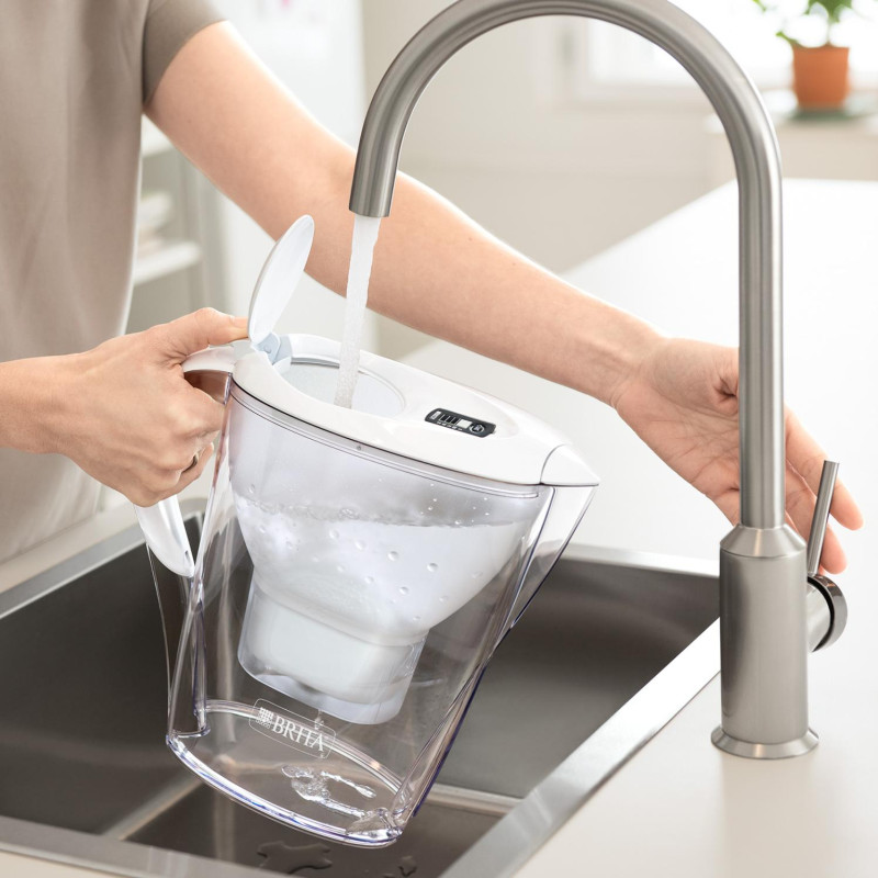 Brita Фільтр-глечик Marella Memo MXPro 2.4л (1.4л очищеної води) + 3 картриджа білий (1052791)