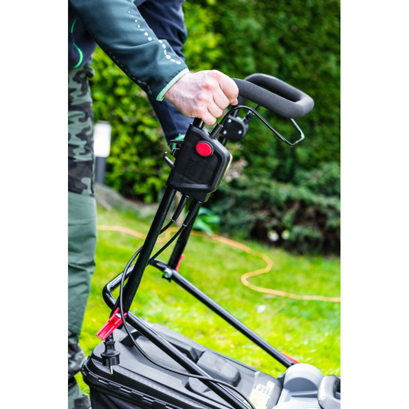 Graphite Газонокосарка 2000Вт 43см 45л 20-70мм 14кг (59G475)