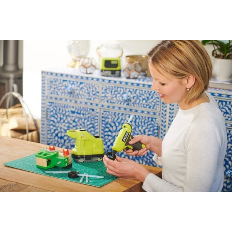 Ryobi Пістолет клейовий ONE+ RGLM18-0, акумуляторний, 18В, стрижень 7мм (без АКБ та ЗП) (5133005001)