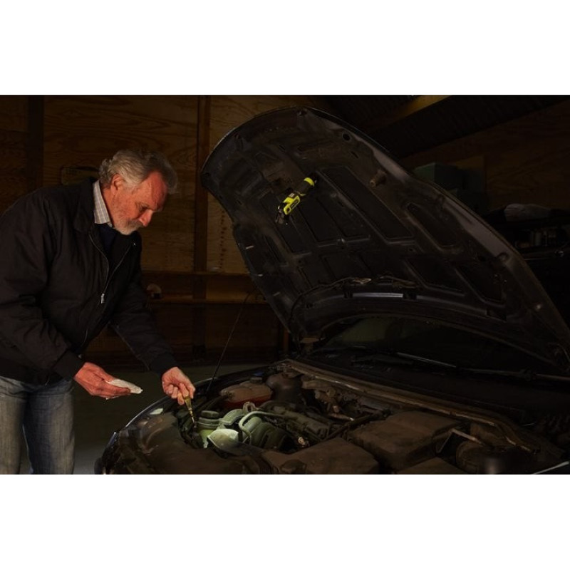 Ryobi Ліхтар ручний акумуляторний USB Lithium RLP4-120G, 4В, 2А·год, 640лм, 3 функції освітлення, поворотна головка, магніт, 0.18кг (5133006131)