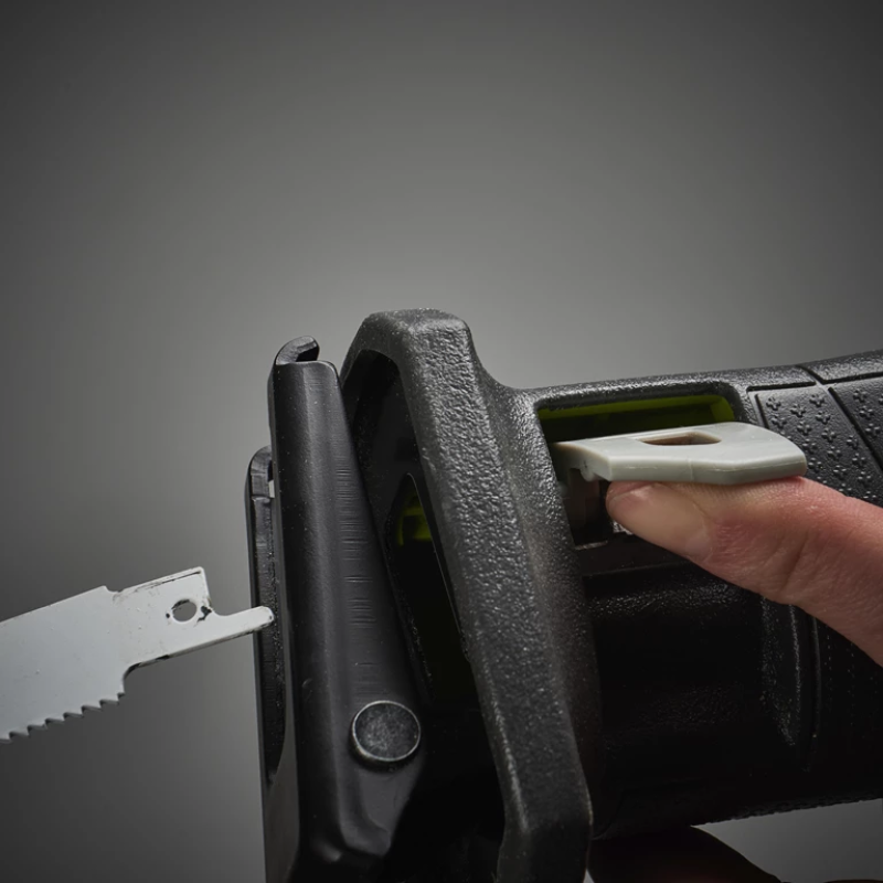 Ryobi Пила шабельна акумуляторна R18RS-0 ONE+ 18В пропил 200мм хід 28мм 2.4кг без АКБ та ЗП (5133002637)