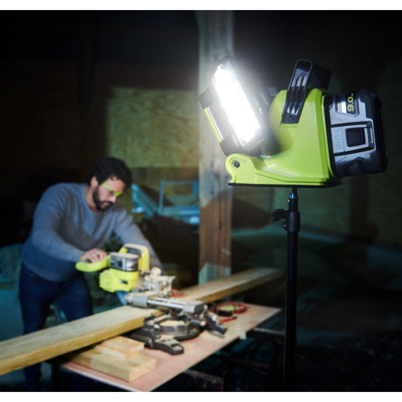 Ryobi Прожектор акумуляторний панельний ONE+ RLP18-0 18В 3 LED панелі 3000лм 3 режими яскравості (без АКБ та ЗП) (5133005398)