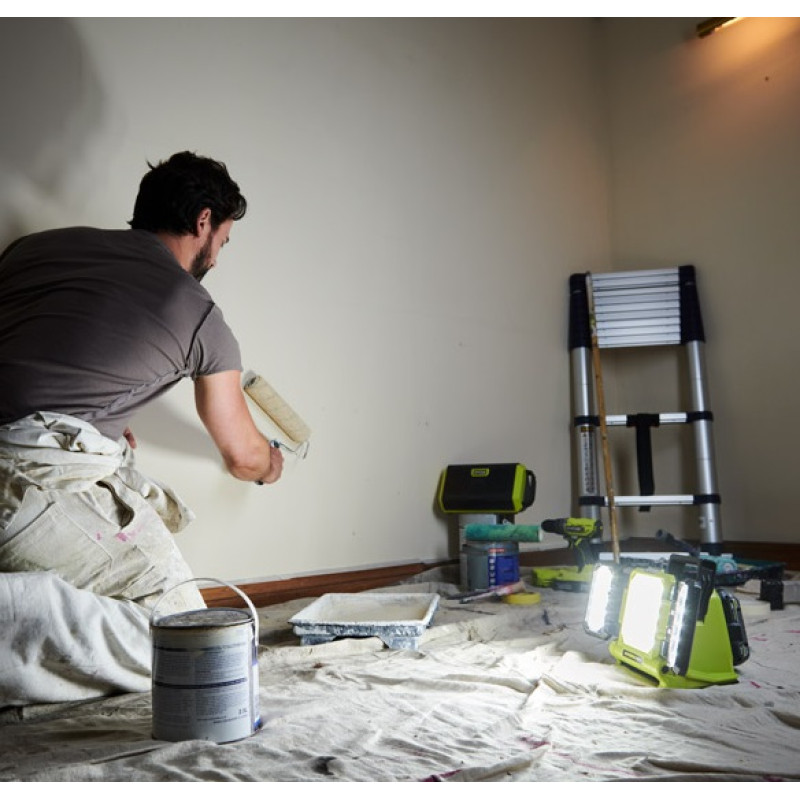 Ryobi Прожектор акумуляторний панельний ONE+ RLP18-0 18В 3 LED панелі 3000лм 3 режими яскравості (без АКБ та ЗП) (5133005398)