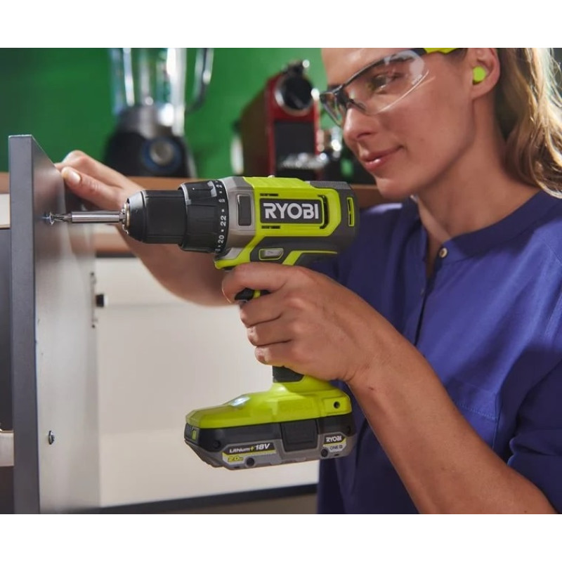 Шурупокрут-дриль акумуляторний Ryobi ONE+ RDD18-2C415S 18В 1х4А·год 1х1.5А·год ЗП 52Нм 450·1750об·хв 1.3кг сумка (5133005612)