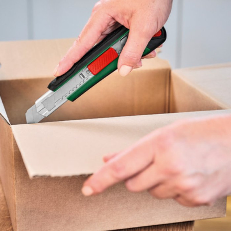 BOSCH Строительный нож