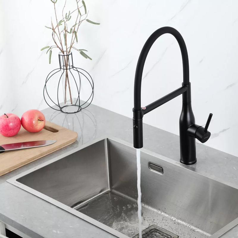 GAPPO Змішувач для кухні G4098-26 з гнучким виливом, нерж. сталь, чорний