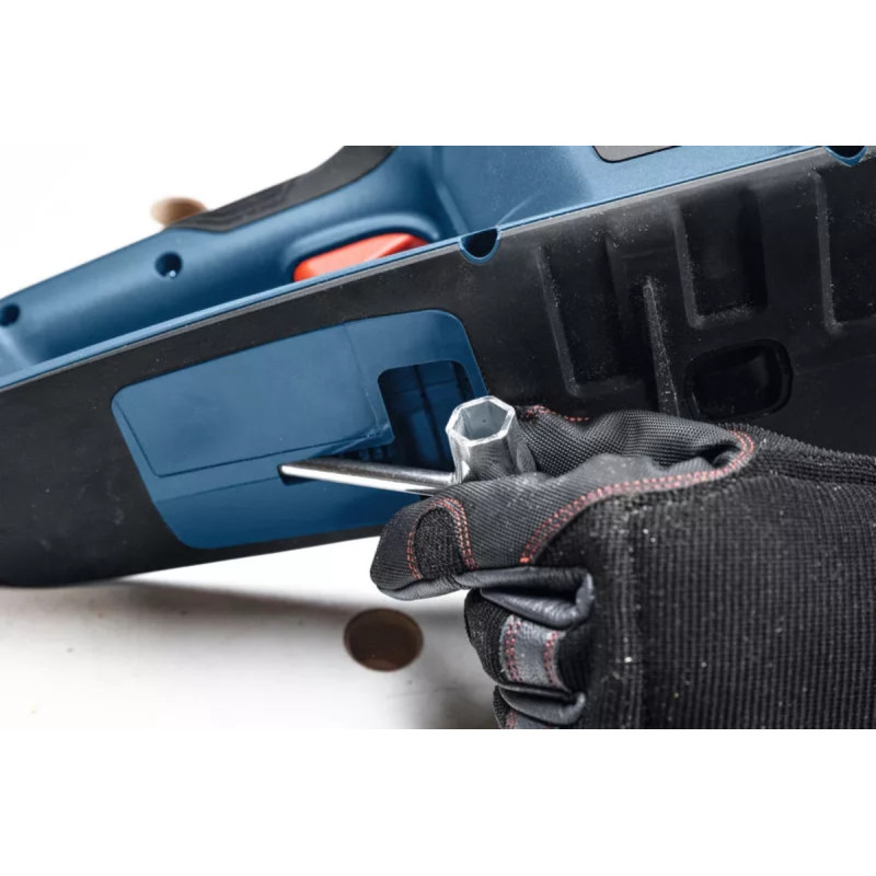 BOSCH Пила ланцюгова акумуляторна GKE 18V-4018В шина 40см 3.7кг без АКБ та ЗП (06008D3000)