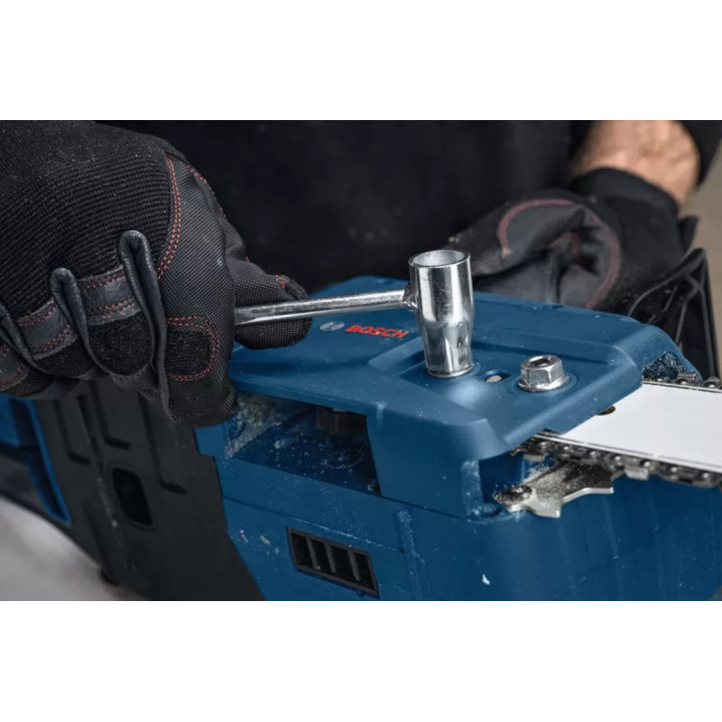 BOSCH Пила ланцюгова акумуляторна GKE 18V-4018В шина 40см 3.7кг без АКБ та ЗП (06008D3000)