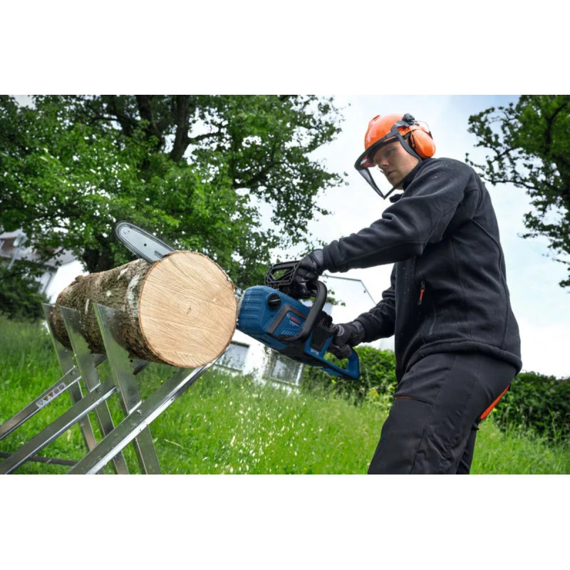 BOSCH Пила ланцюгова акумуляторна GKE 18V-4018В шина 40см 3.7кг без АКБ та ЗП (06008D3000)