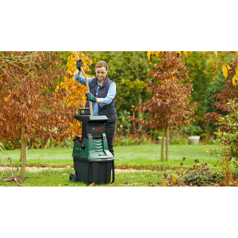 BOSCH Подрібнювач садовий AXT22D 2200Вт 40 об/хв 38мм 53 л. 31.3кг ріжуча система Turbine-Cut низькошумний (0600803003)