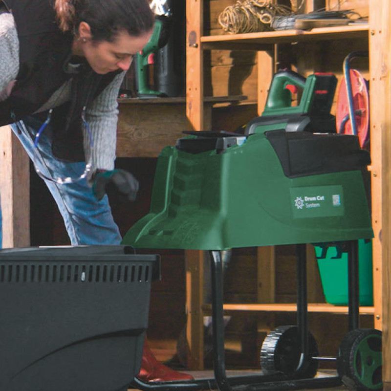 BOSCH Подрібнювач садовий AXT22D 2200Вт 40 об/хв 38мм 53 л. 31.3кг ріжуча система Turbine-Cut низькошумний (0600803003)