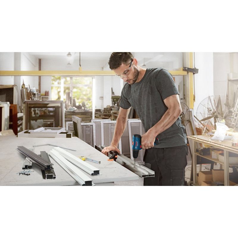 BOSCH Шурупокрут-дриль акумуляторний GSR 120-LI 12В 2х2А·год 14·30Нм 0-400·0-1500об·хв 2.5кг (06019G8002)