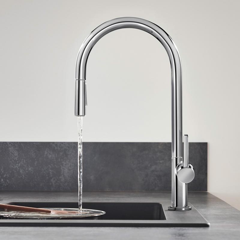 Hansgrohe Смеситель однорычажный для кухни Talis M54 с вытяжным душем (72801000)